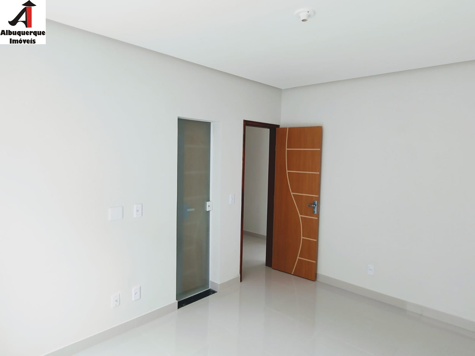 Casa à venda com 3 quartos, 360m² - Foto 14