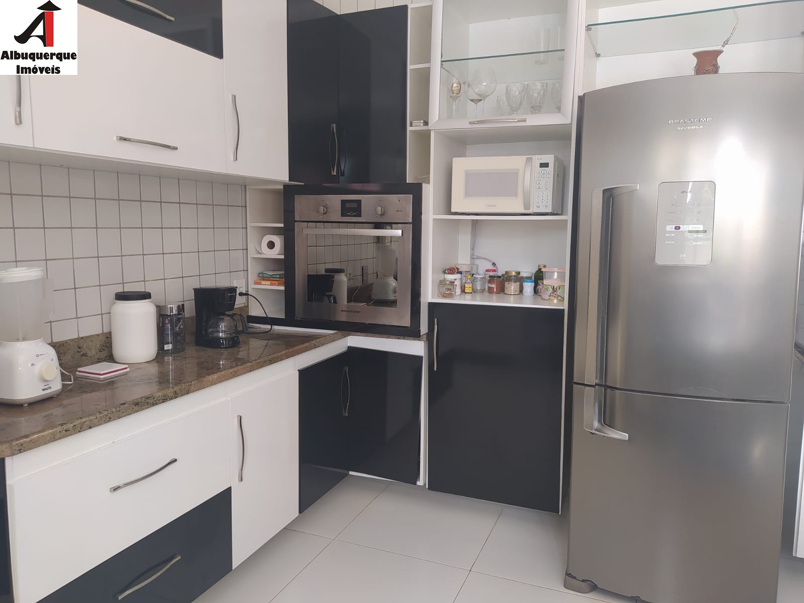 Casa à venda com 4 quartos, 921m² - Foto 11