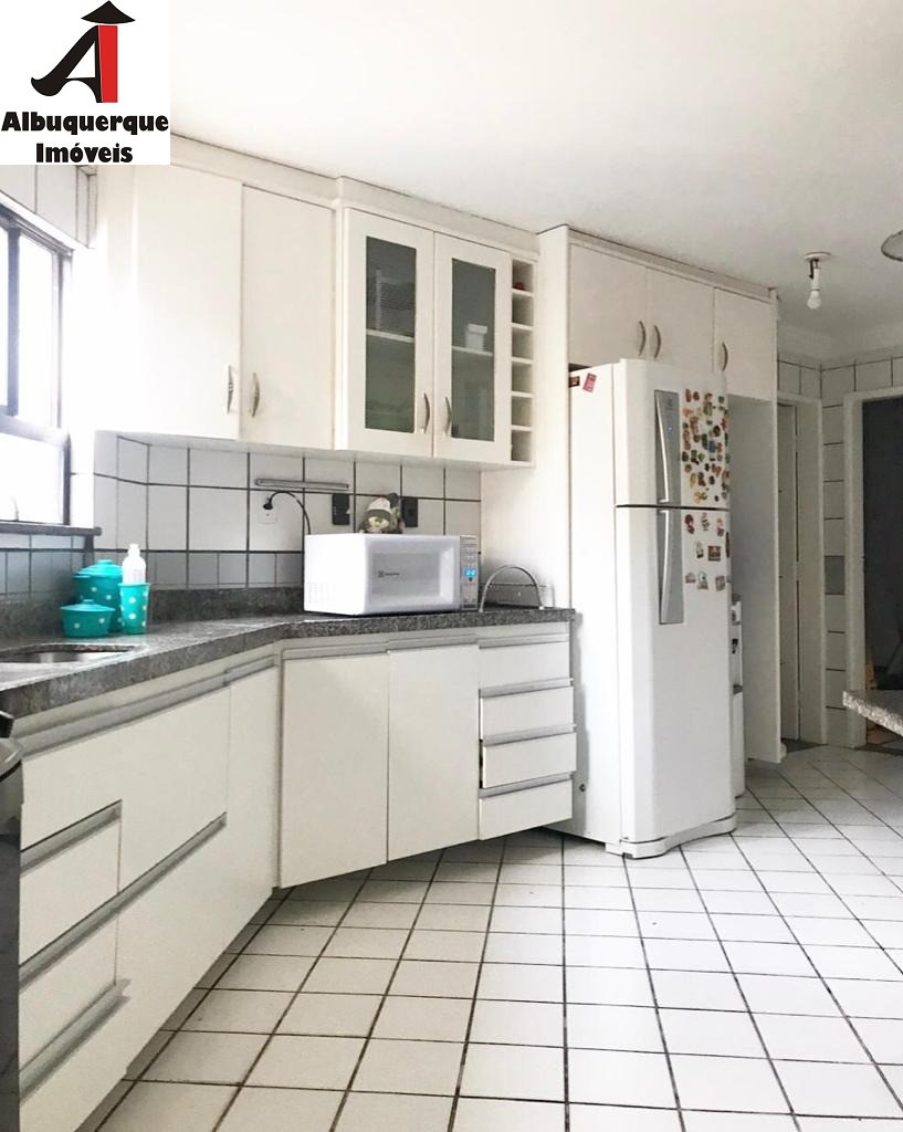 Apartamento à venda com 5 quartos, 177m² - Foto 7