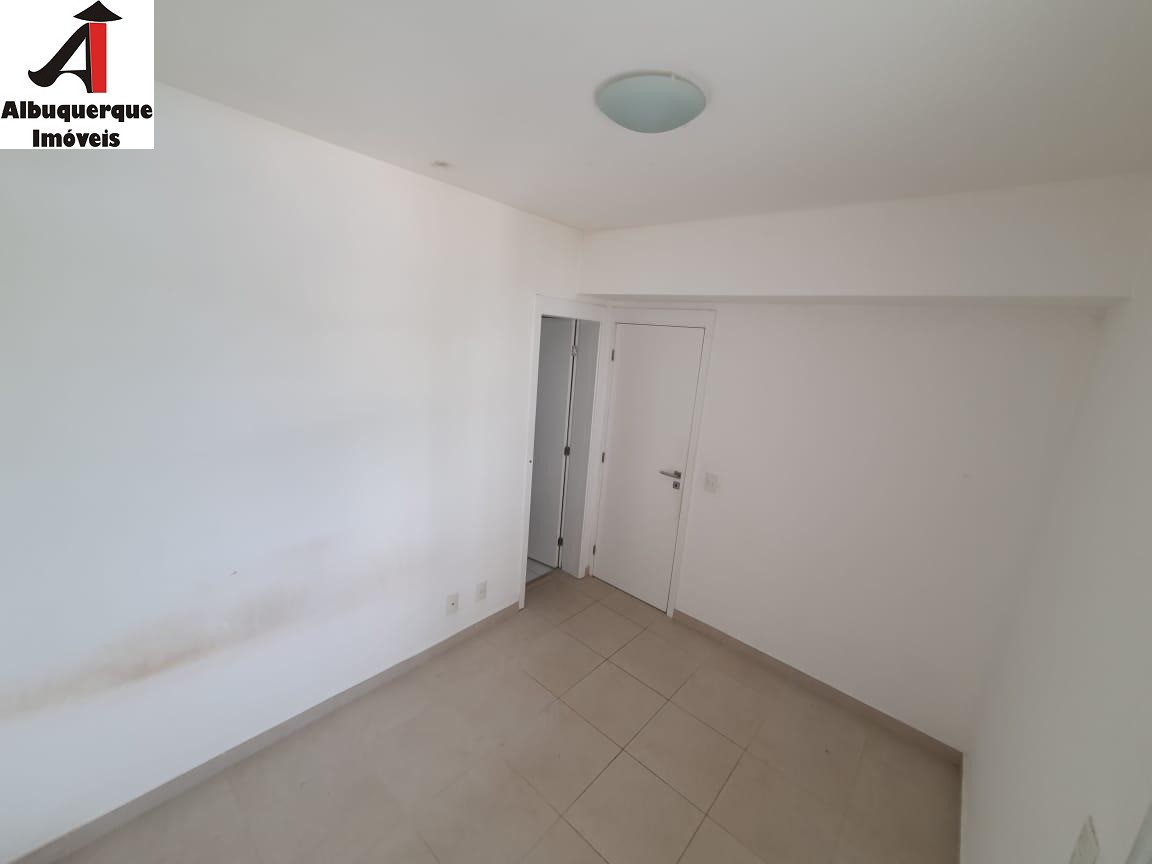 Apartamento à venda com 3 quartos, 121m² - Foto 10