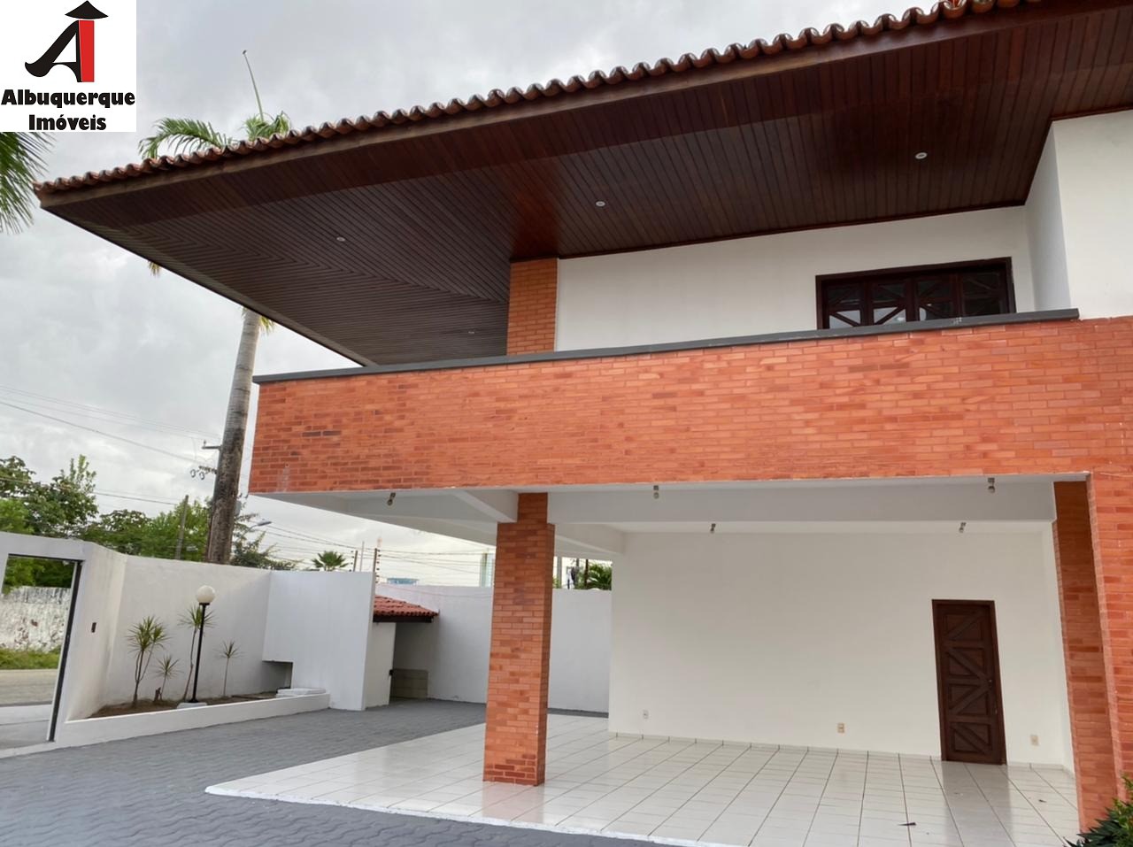 Prédio Inteiro para alugar com 4 quartos, 800m² - Foto 2