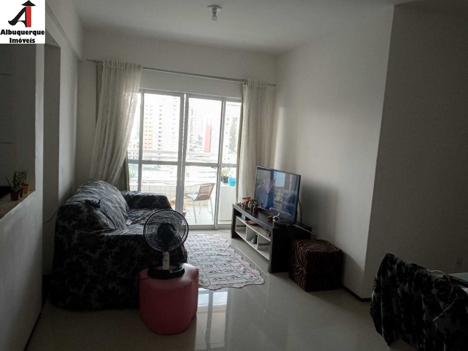 Apartamento à venda com 3 quartos, 100m² - Foto 4