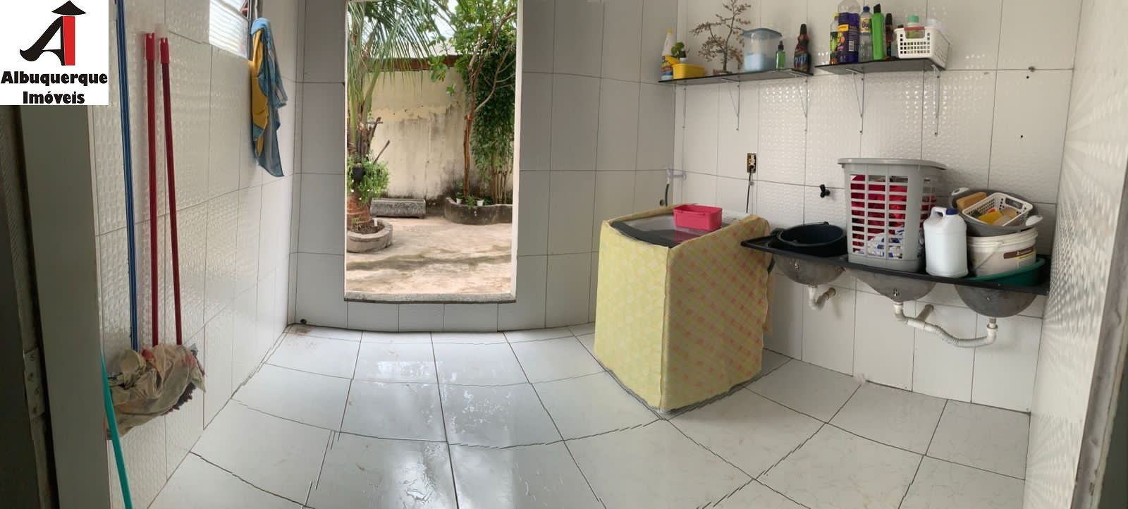 Casa à venda com 3 quartos, 300m² - Foto 9