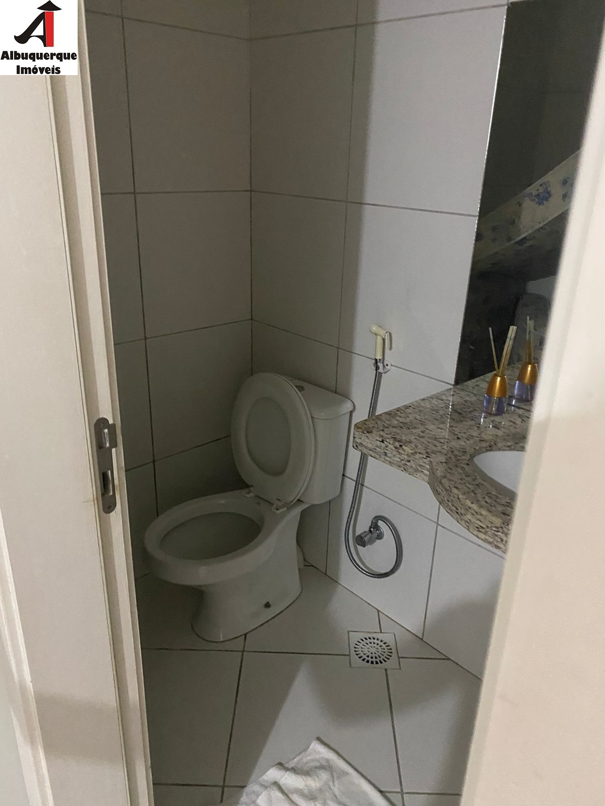 Apartamento à venda com 3 quartos, 100m² - Foto 5