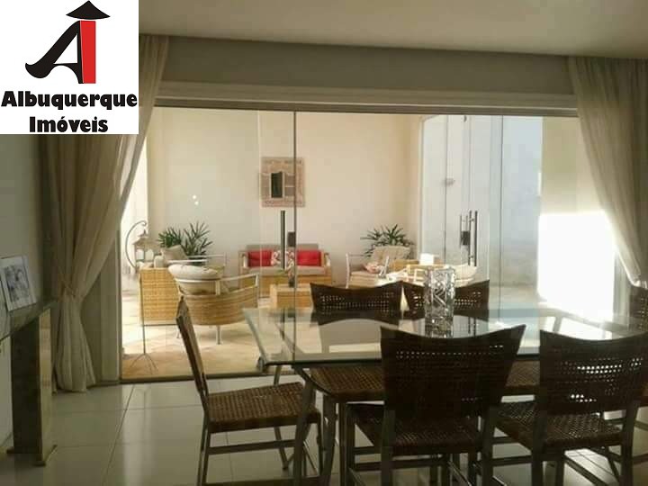 Casa à venda com 3 quartos, 420m² - Foto 1