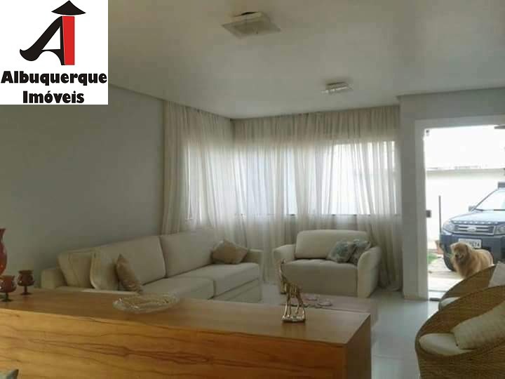 Casa à venda com 3 quartos, 420m² - Foto 2