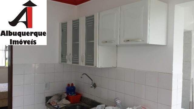 Apartamento à venda com 2 quartos, 75m² - Foto 2