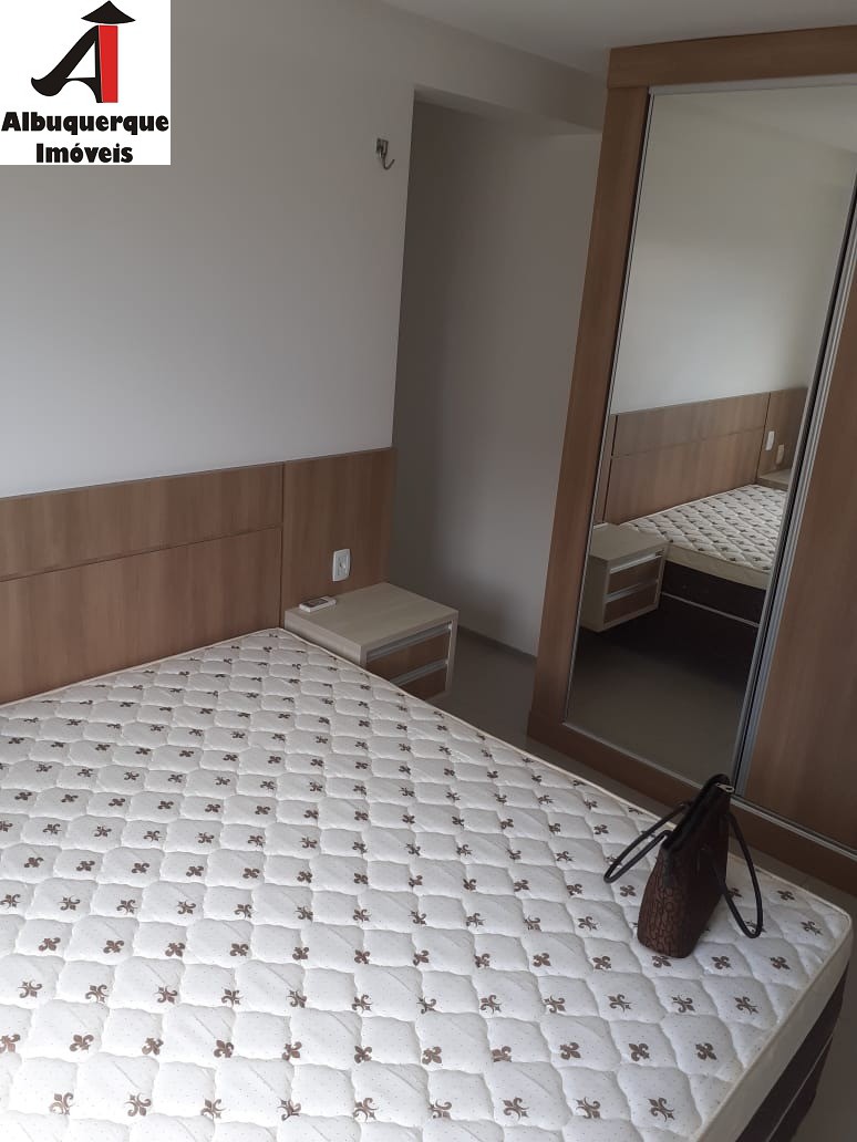 Apartamento à venda com 3 quartos, 92m² - Foto 4