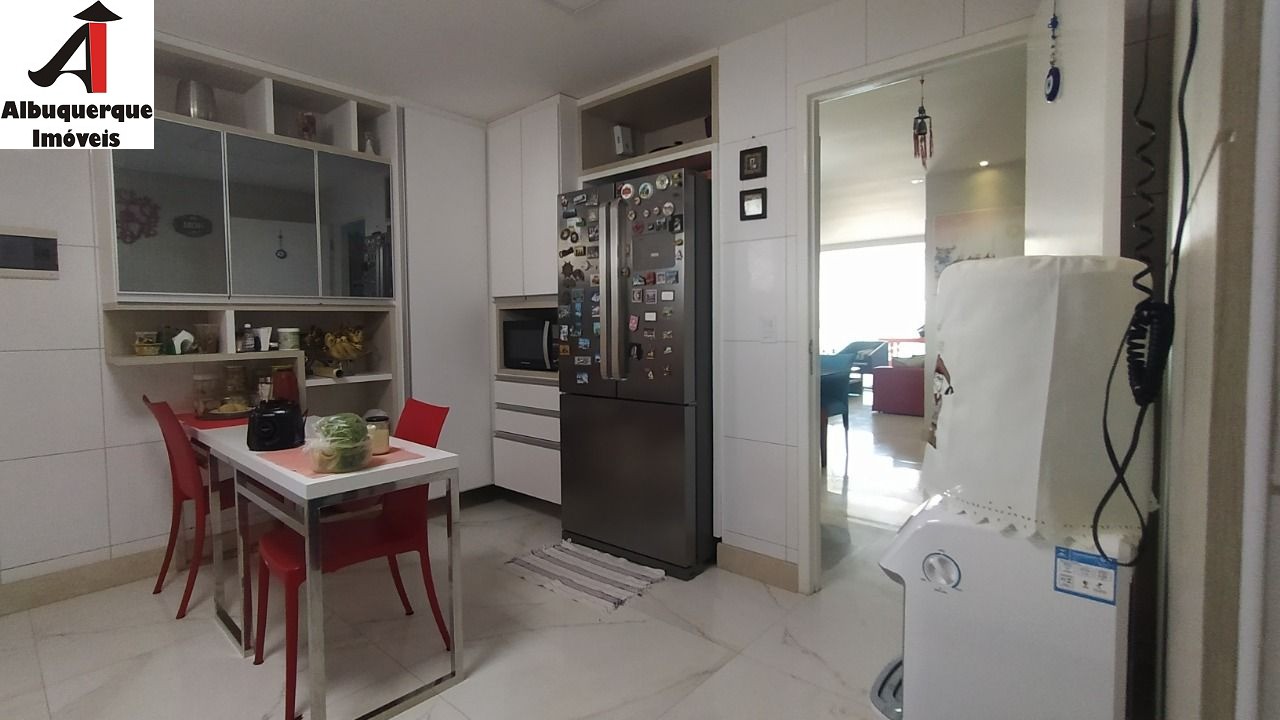 Apartamento à venda com 3 quartos, 143m² - Foto 7