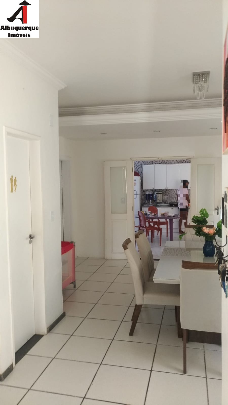 Casa à venda com 4 quartos, 200m² - Foto 5