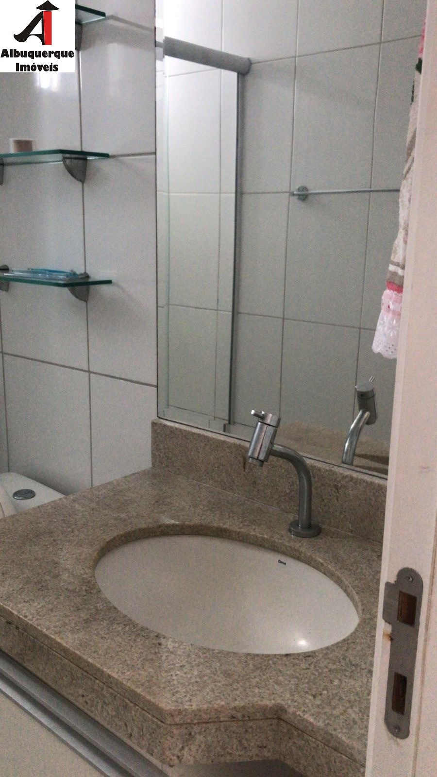 Apartamento à venda com 2 quartos, 70m² - Foto 6