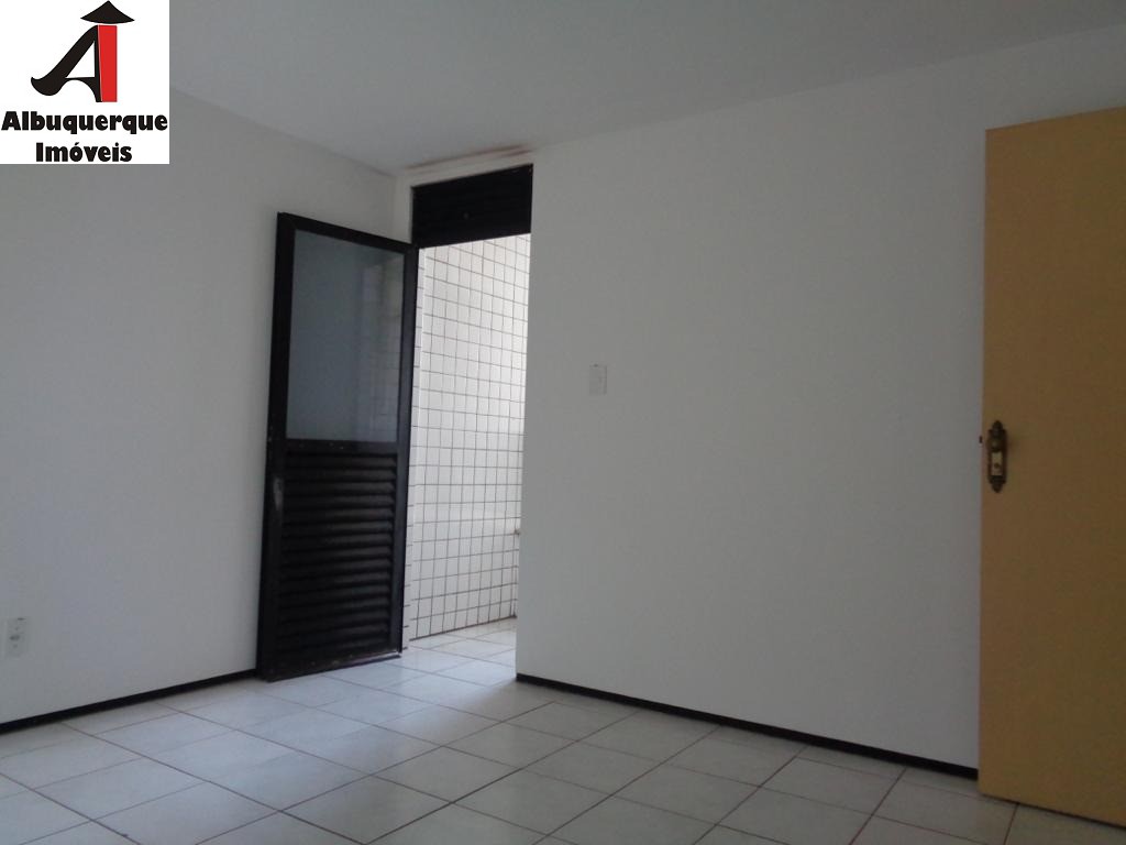 Apartamento à venda com 4 quartos, 106m² - Foto 6