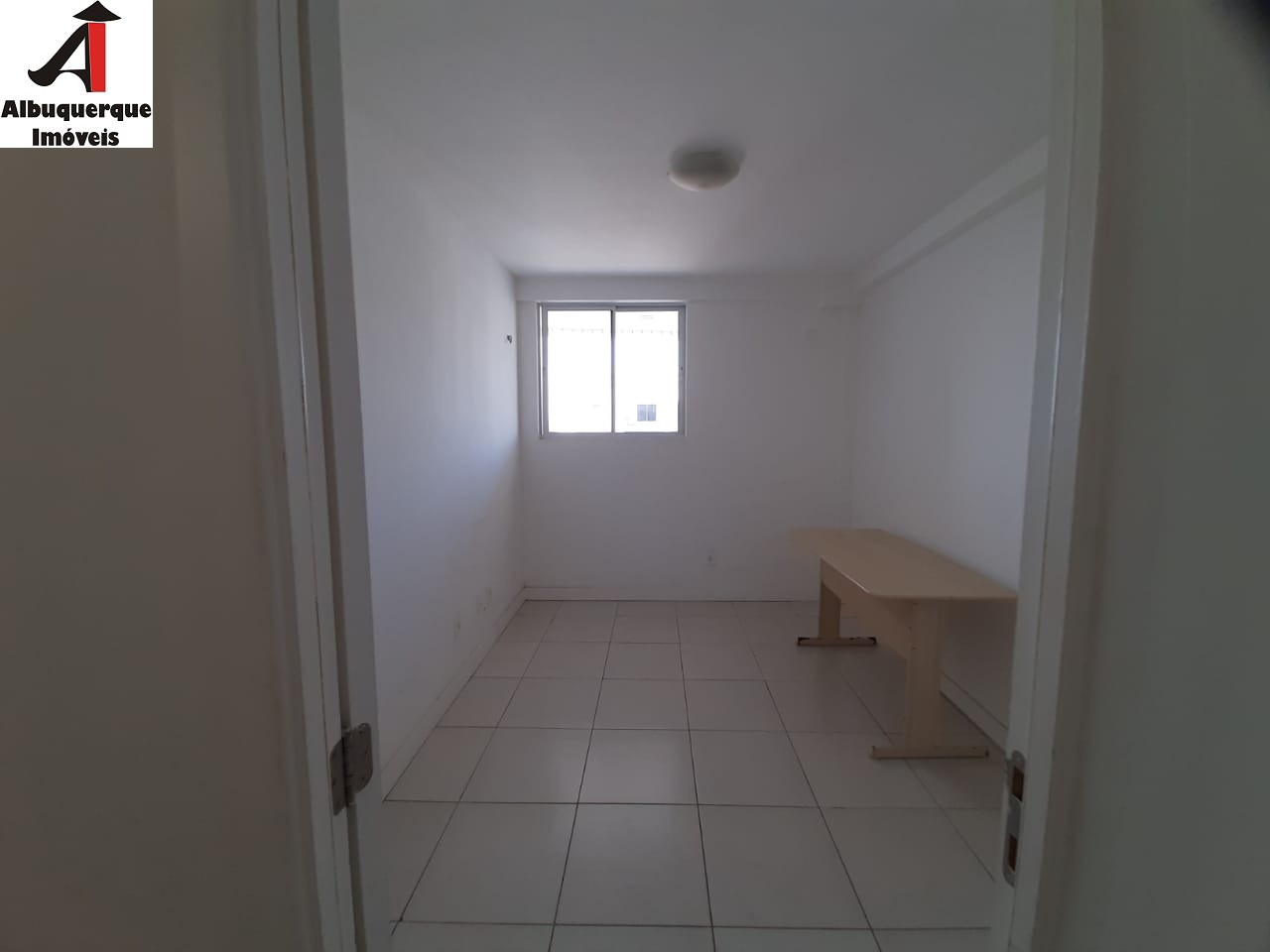 Apartamento à venda com 2 quartos, 70m² - Foto 8