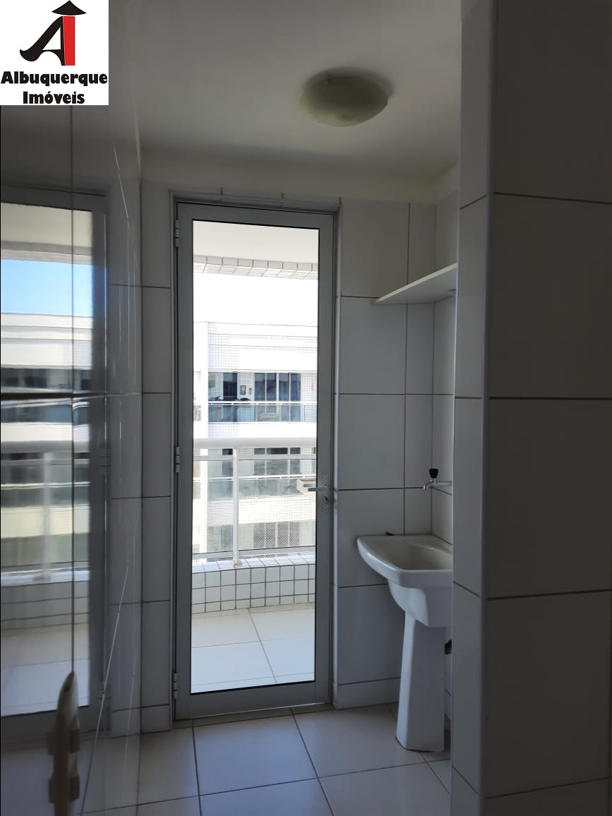 Apartamento à venda com 2 quartos, 70m² - Foto 9