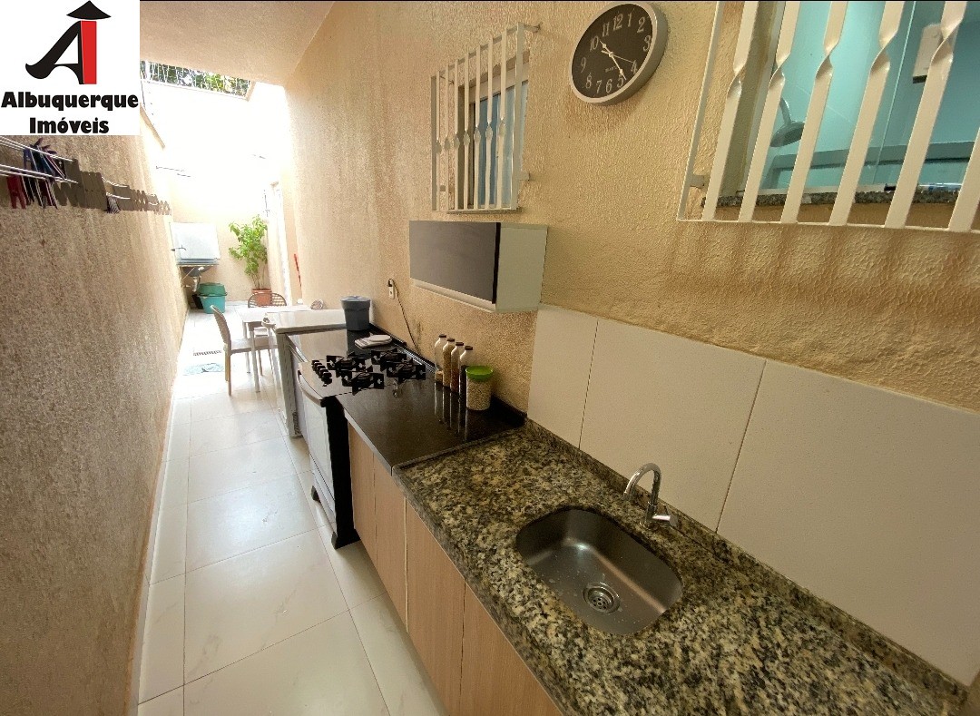 Casa à venda com 3 quartos, 194m² - Foto 17