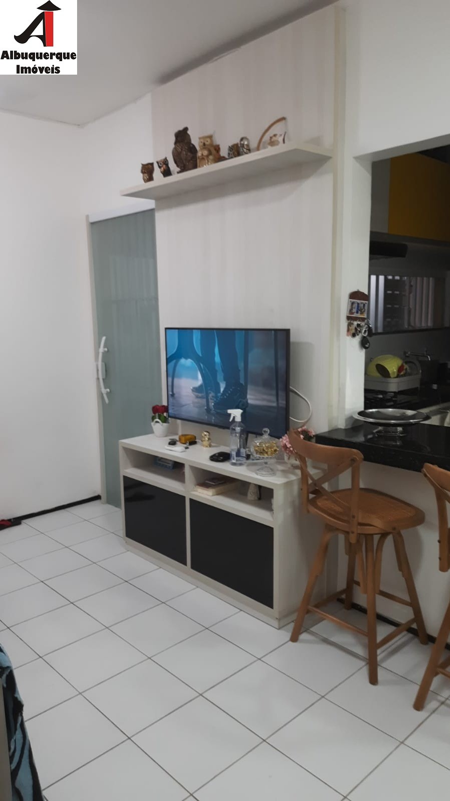 Casa à venda com 3 quartos, 194m² - Foto 4