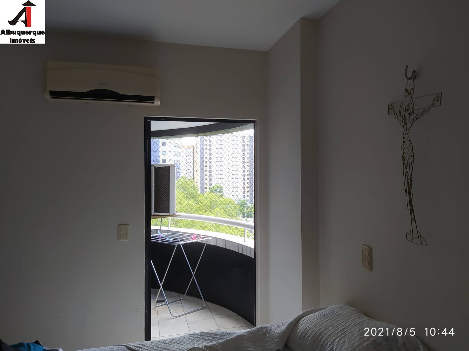 Apartamento à venda com 3 quartos, 156m² - Foto 11