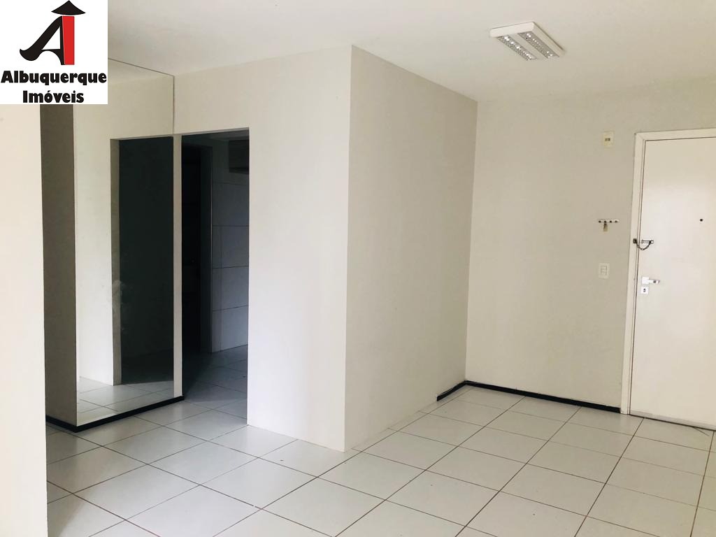 Apartamento à venda com 3 quartos, 77m² - Foto 3