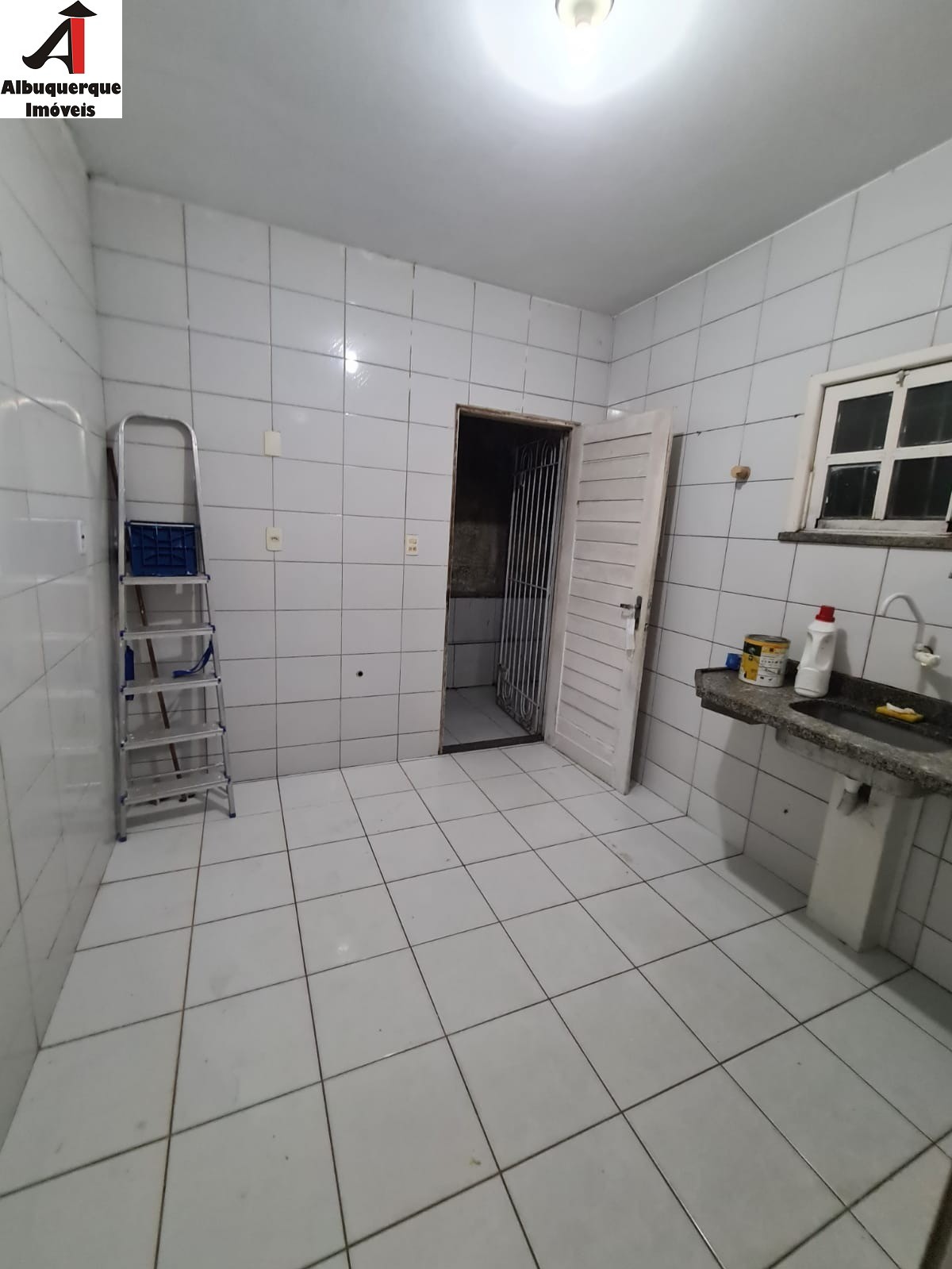 Casa à venda com 4 quartos, 255m² - Foto 8