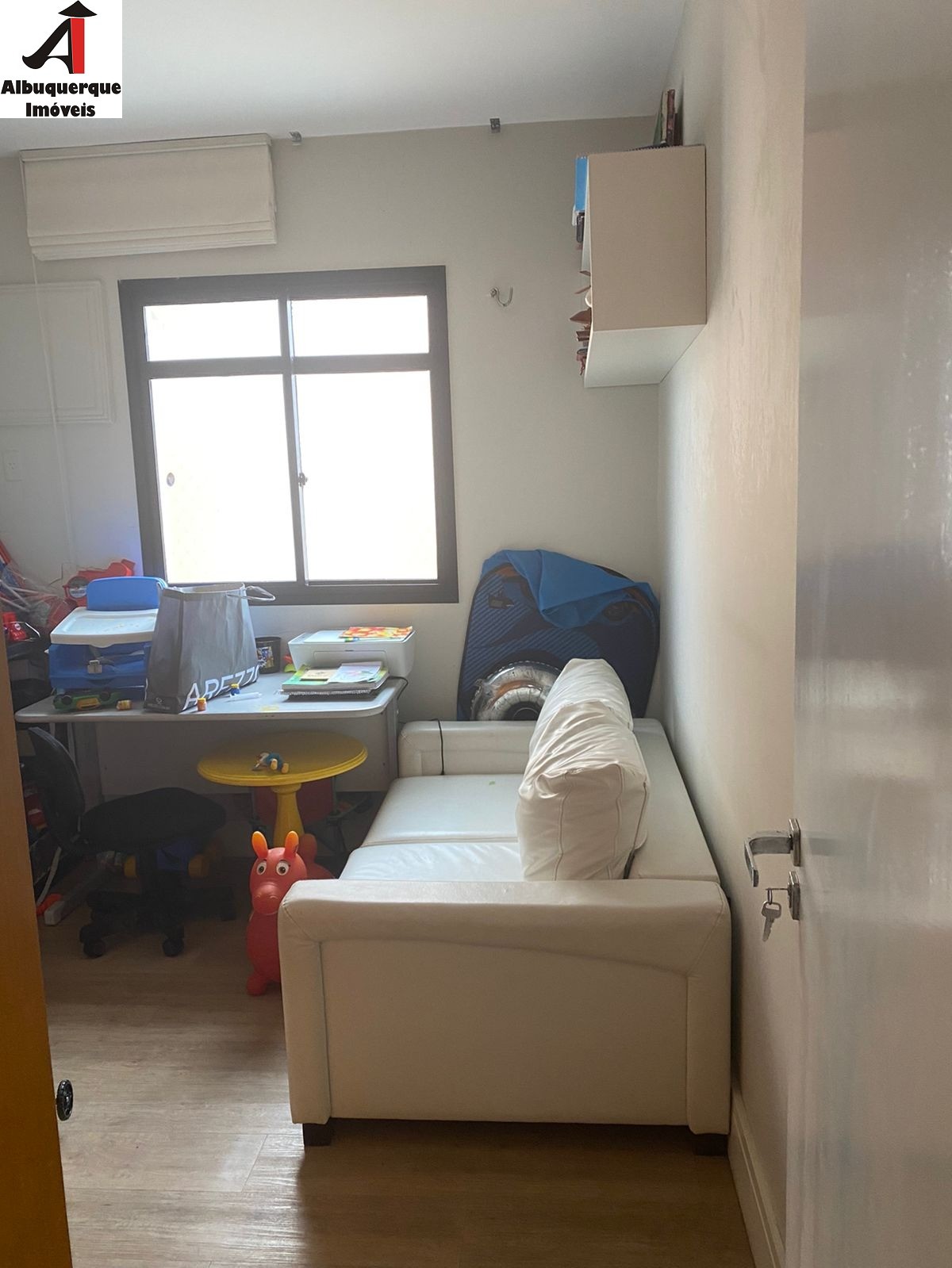 Apartamento à venda com 4 quartos, 140m² - Foto 9