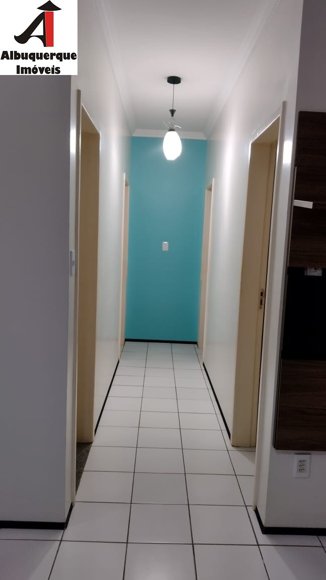 Apartamento à venda com 3 quartos, 71m² - Foto 2