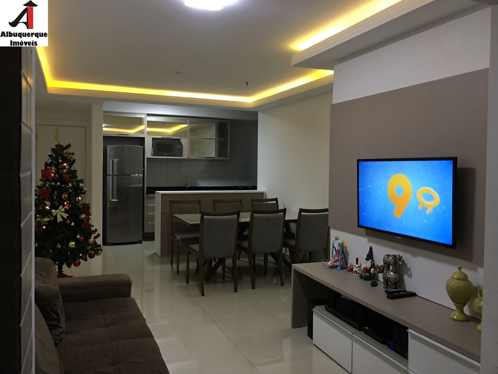 Apartamento à venda com 3 quartos, 87m² - Foto 1