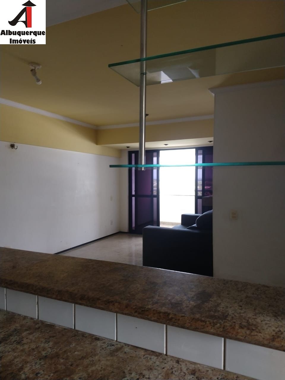 Apartamento à venda com 2 quartos, 80m² - Foto 2