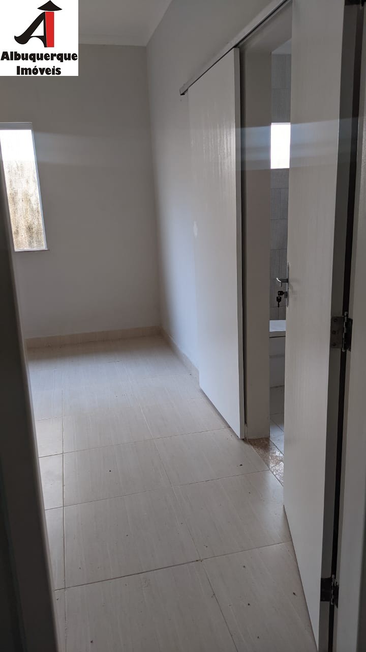 Casa à venda com 3 quartos, 450m² - Foto 11