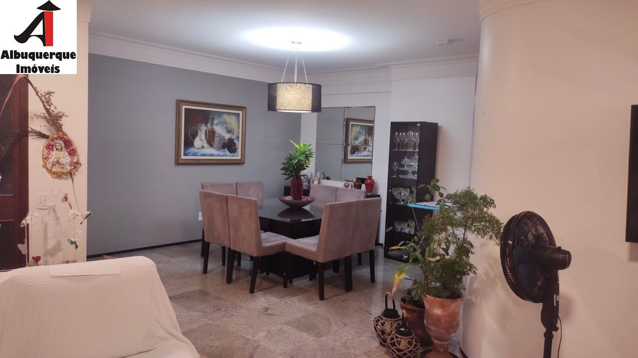 Apartamento à venda com 3 quartos, 200m² - Foto 3