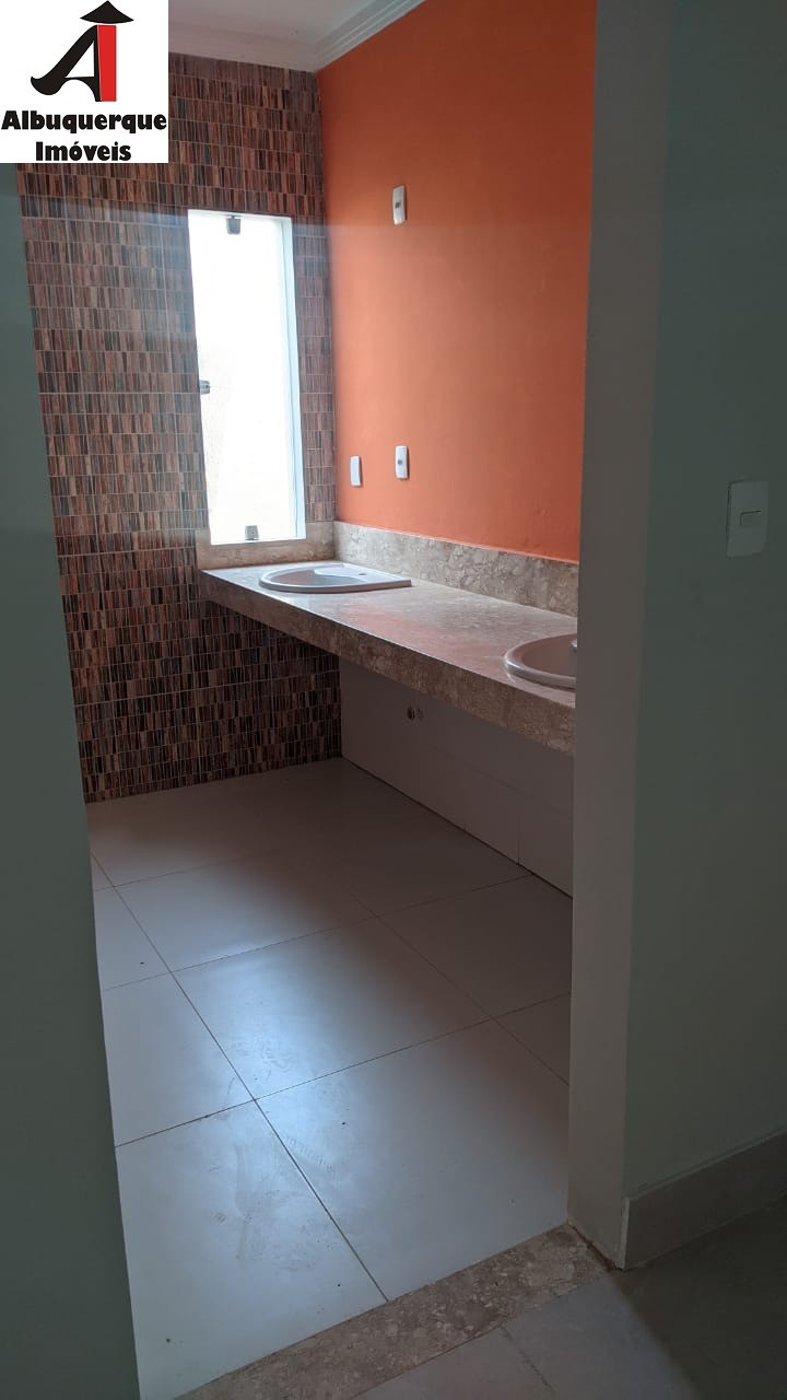 Casa à venda com 3 quartos, 450m² - Foto 9