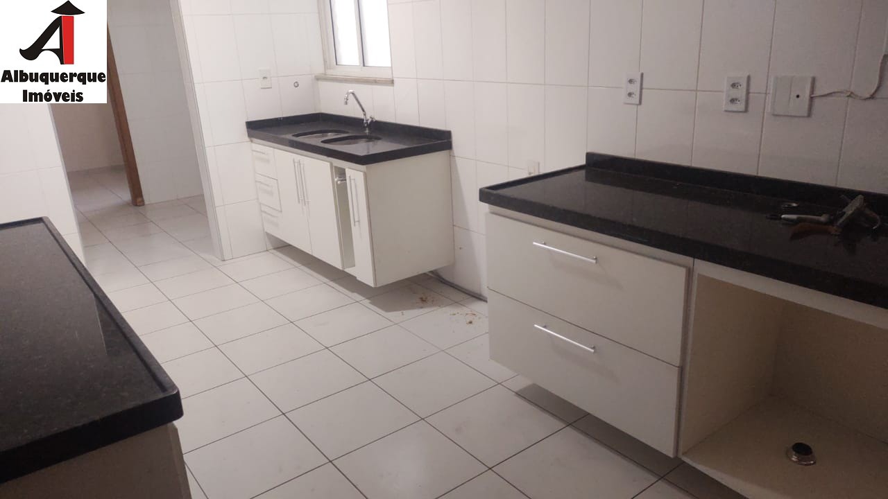 Apartamento à venda com 3 quartos, 165m² - Foto 13