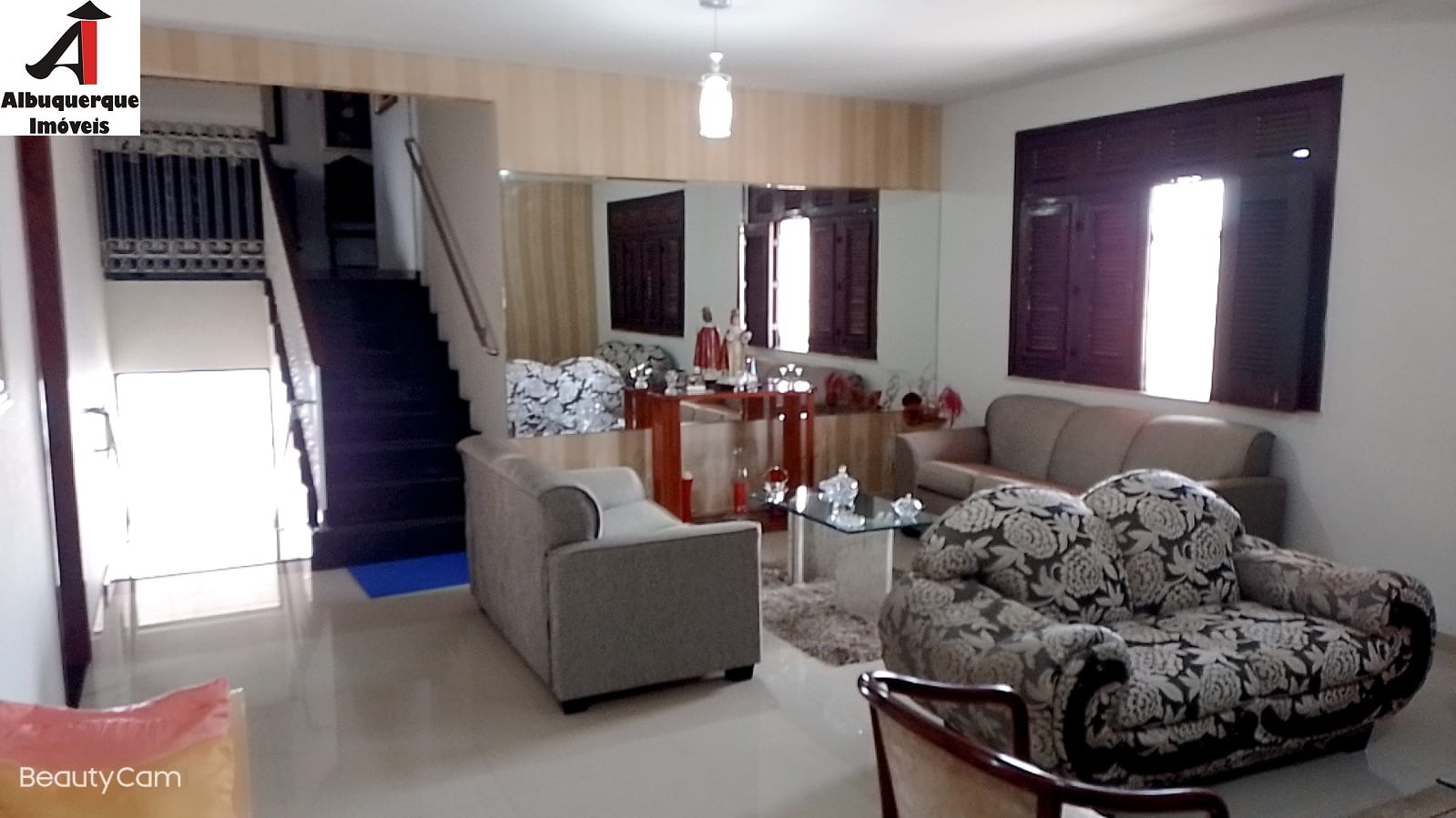 Casa à venda e aluguel com 4 quartos, 800m² - Foto 2