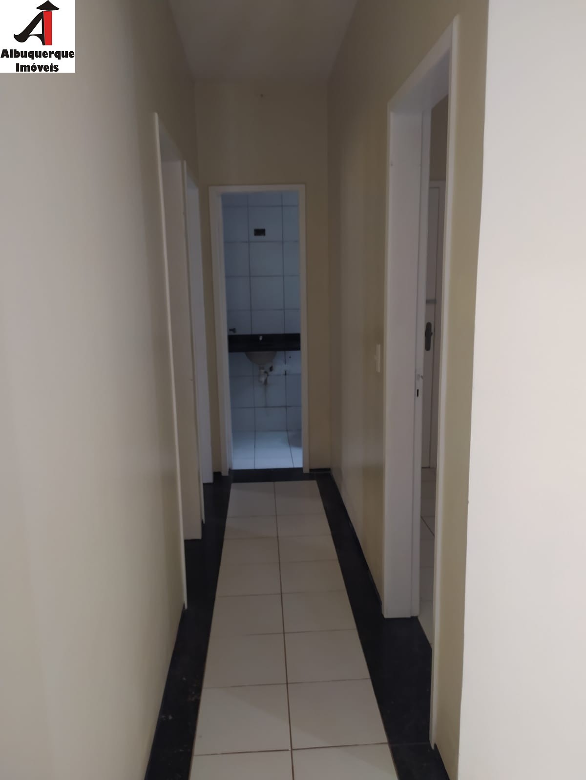 Casa à venda com 3 quartos, 210m² - Foto 7