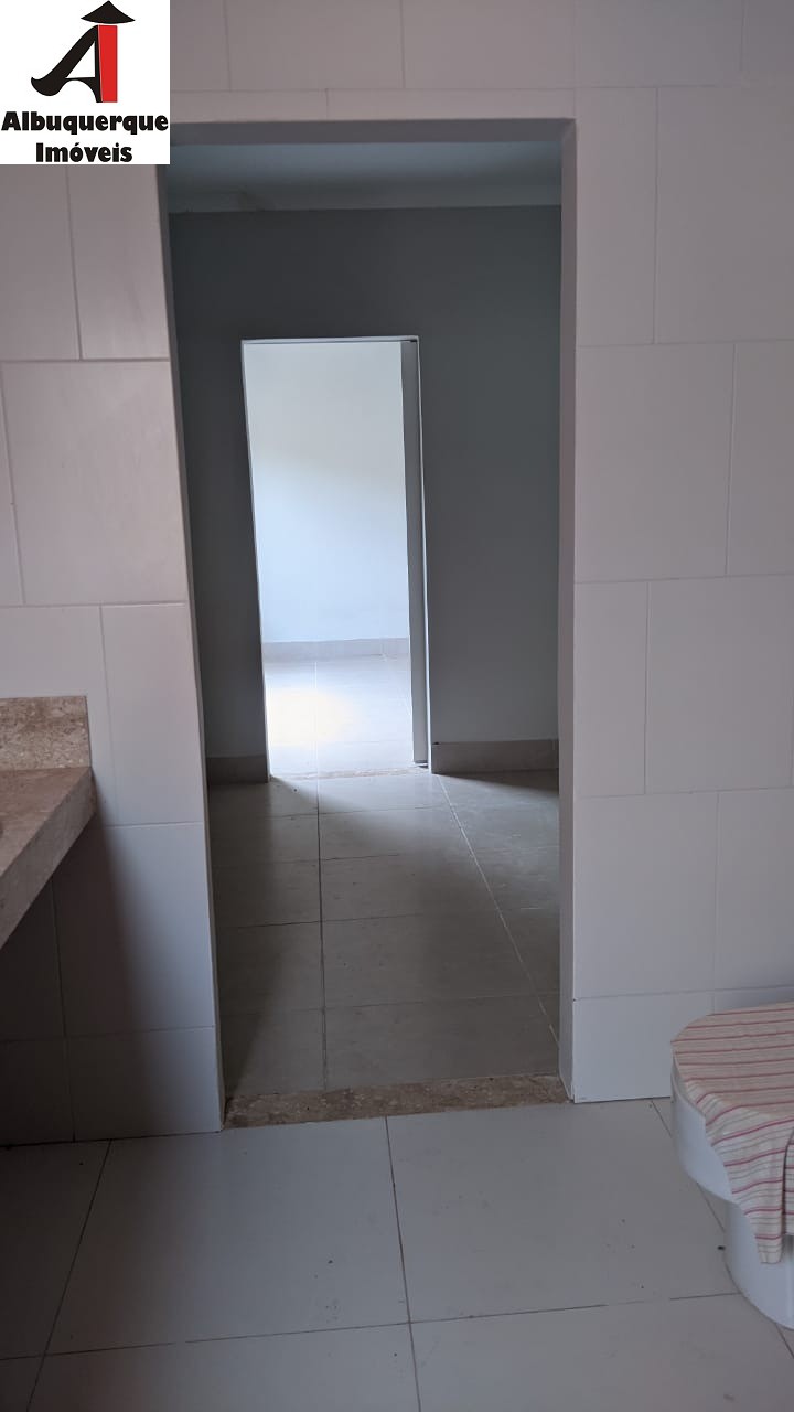 Casa à venda com 3 quartos, 450m² - Foto 12