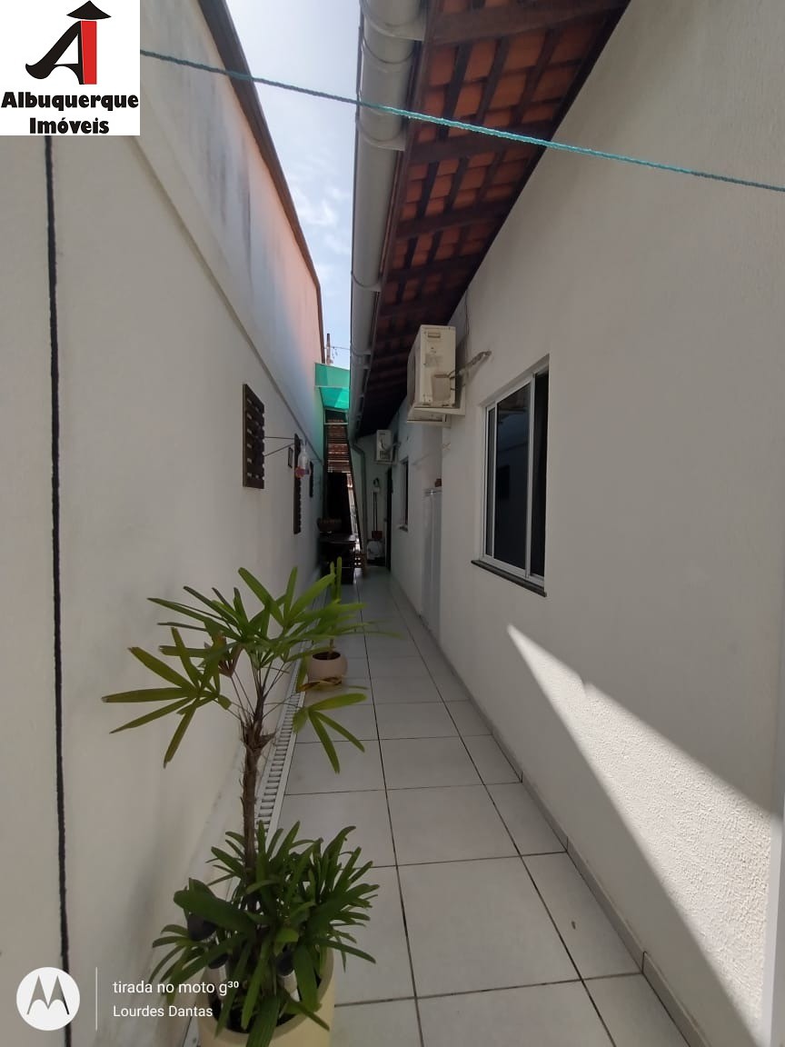 Casa à venda com 3 quartos, 200m² - Foto 19