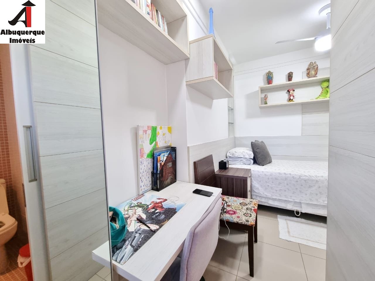 Apartamento à venda com 3 quartos, 117m² - Foto 8