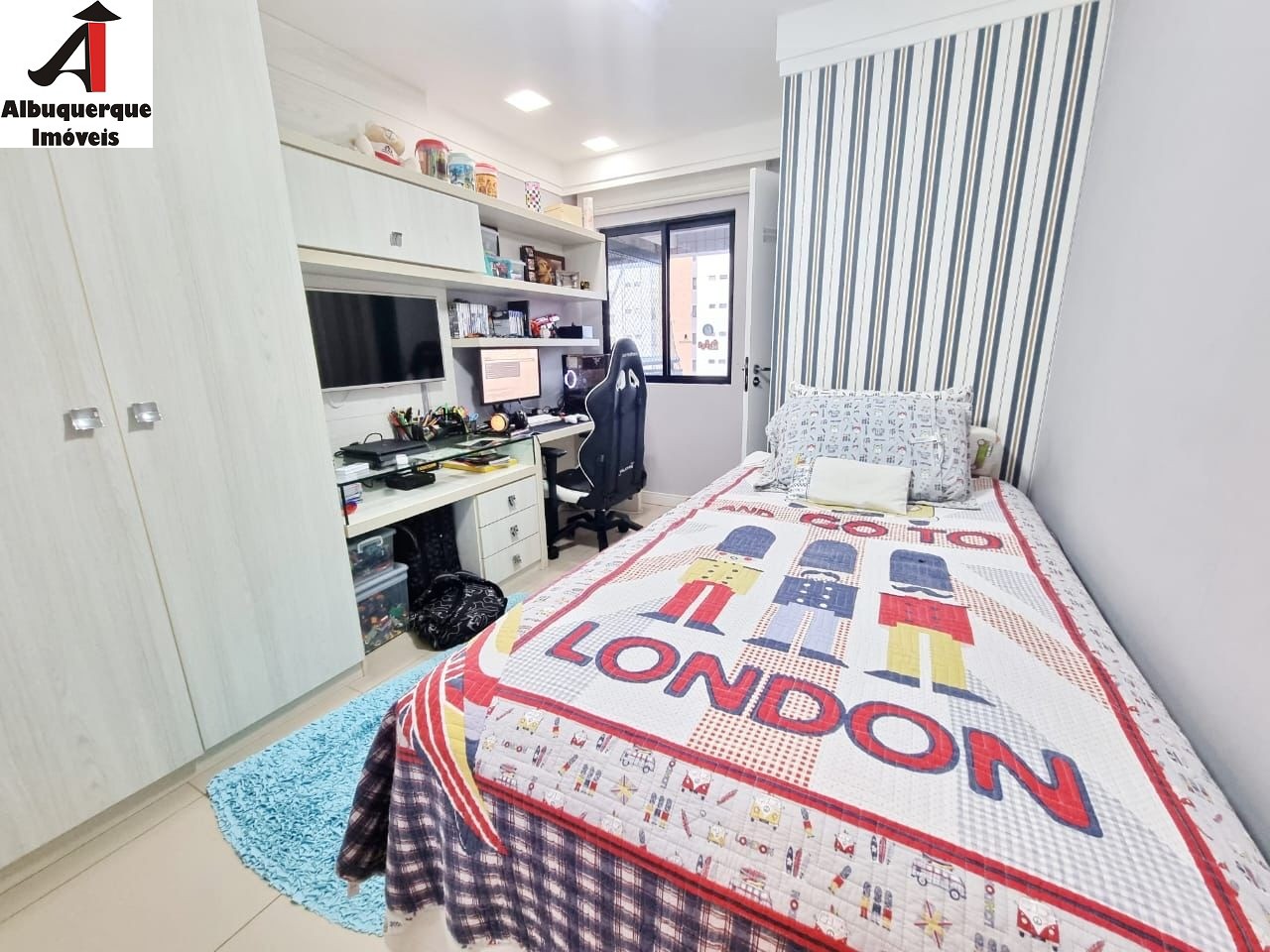 Apartamento à venda com 3 quartos, 117m² - Foto 11