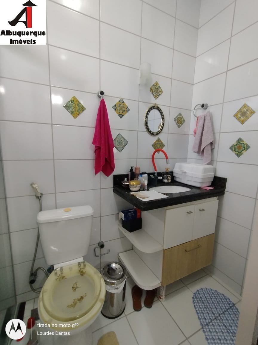 Casa à venda com 3 quartos, 200m² - Foto 12