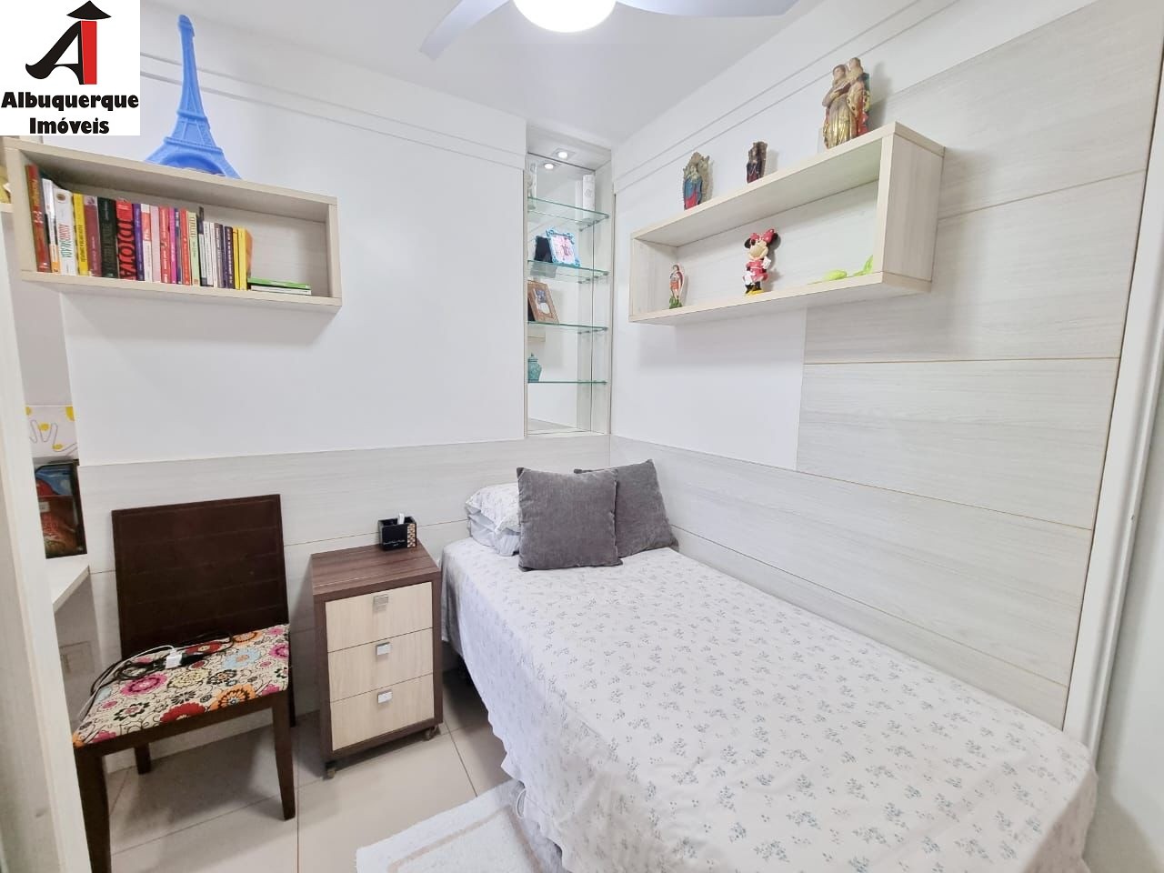 Apartamento à venda com 3 quartos, 117m² - Foto 9