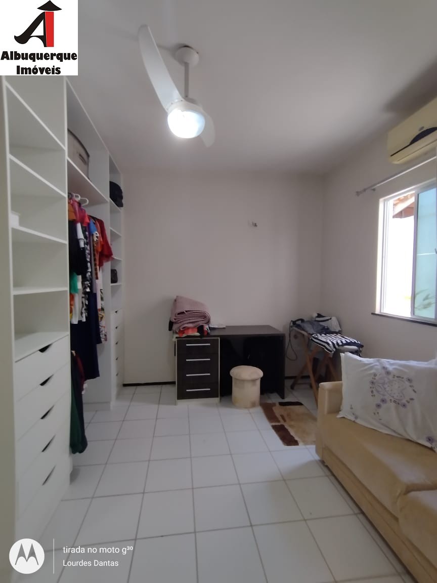 Casa à venda com 3 quartos, 200m² - Foto 13