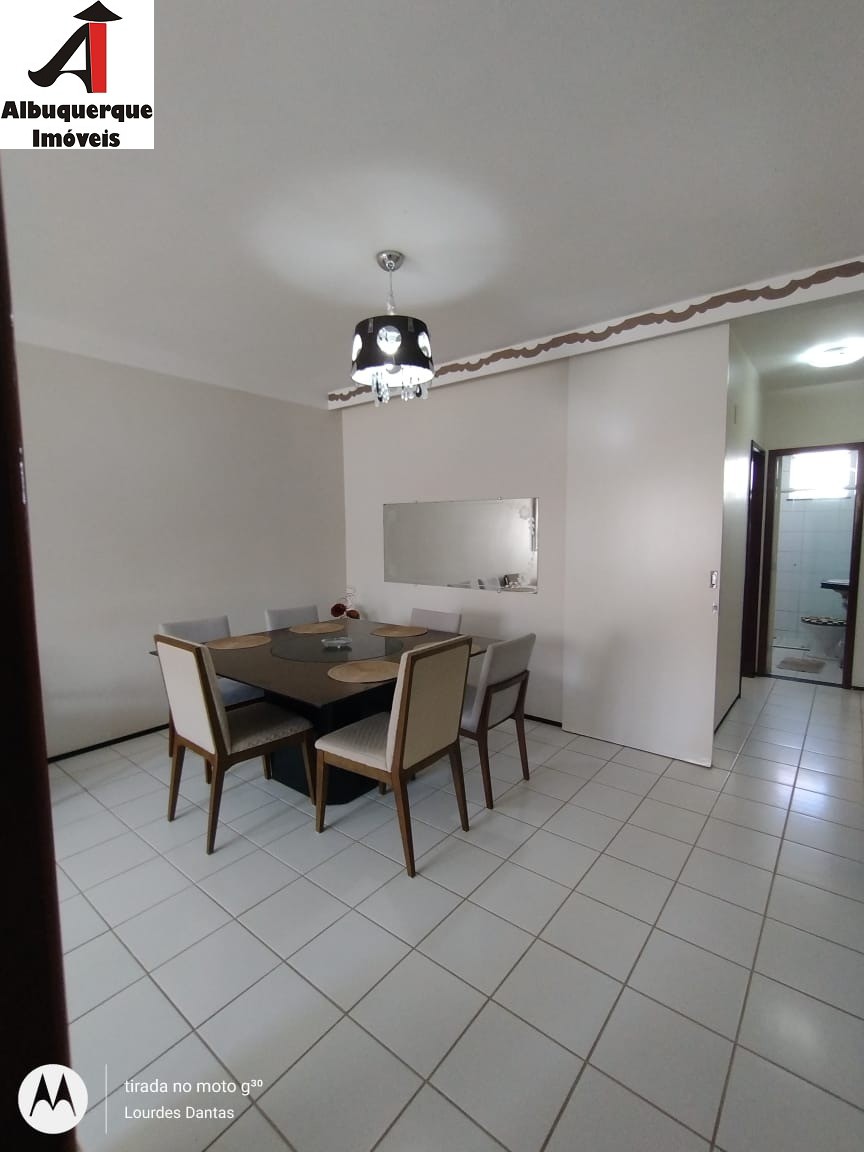 Casa à venda com 3 quartos, 200m² - Foto 8