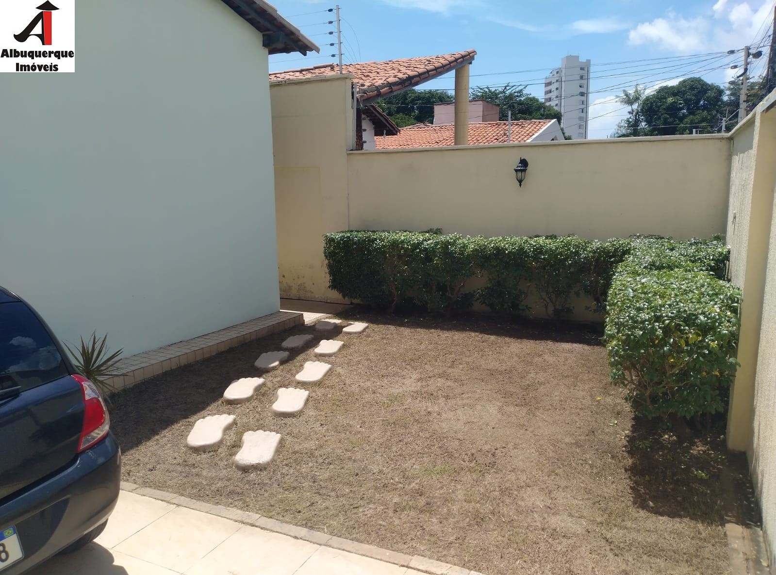 Casa para alugar com 3 quartos, 390m² - Foto 3