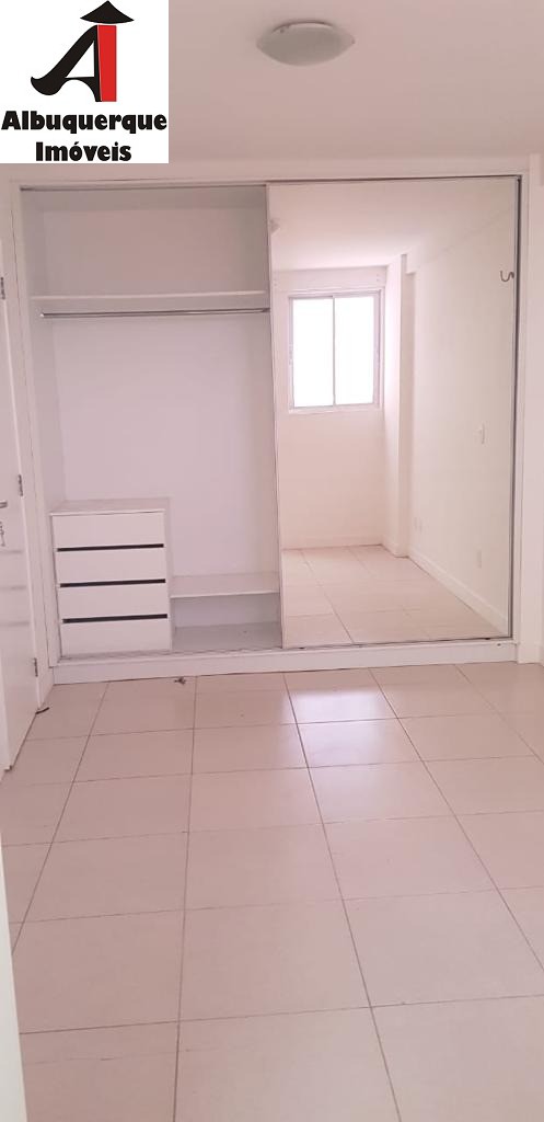 Apartamento à venda com 2 quartos, 62m² - Foto 5