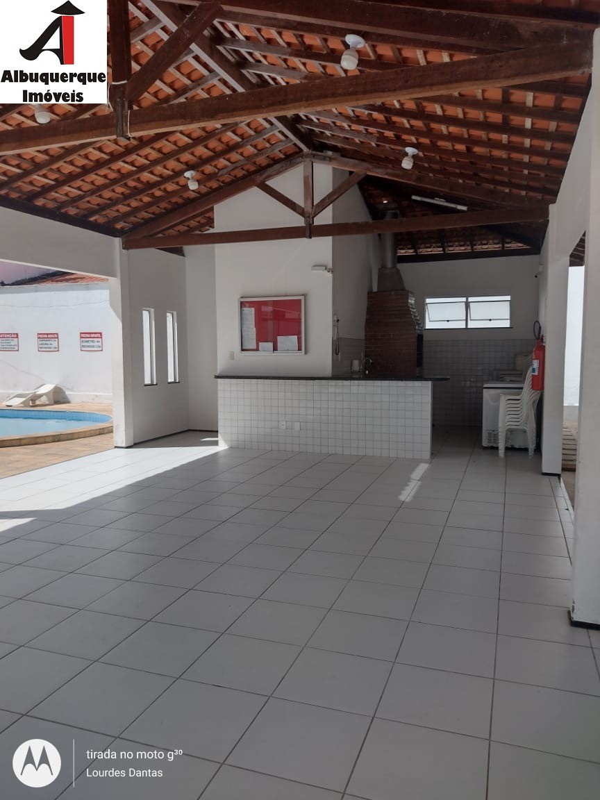 Casa à venda com 3 quartos, 200m² - Foto 4