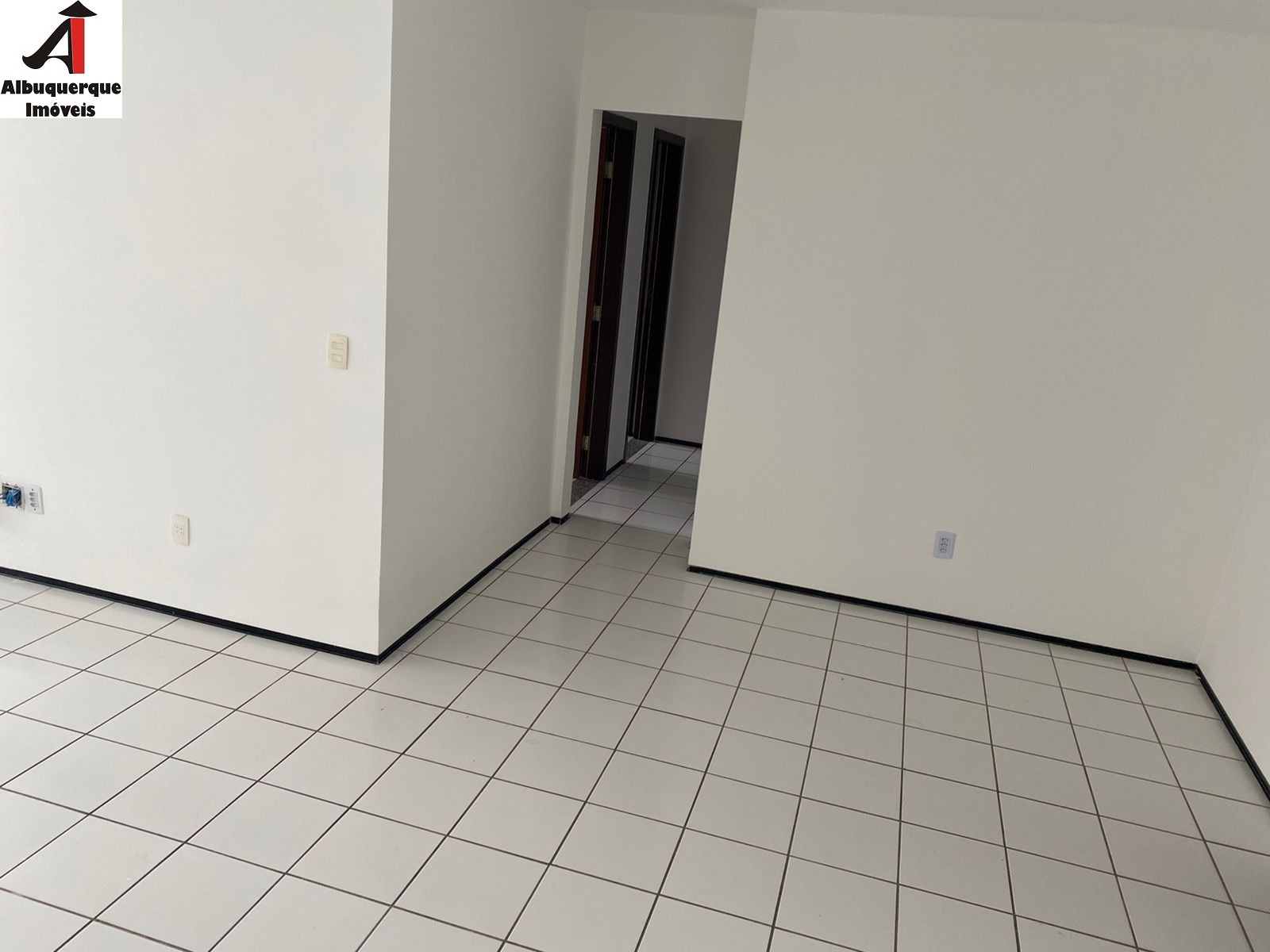 Apartamento à venda com 3 quartos, 110m² - Foto 8