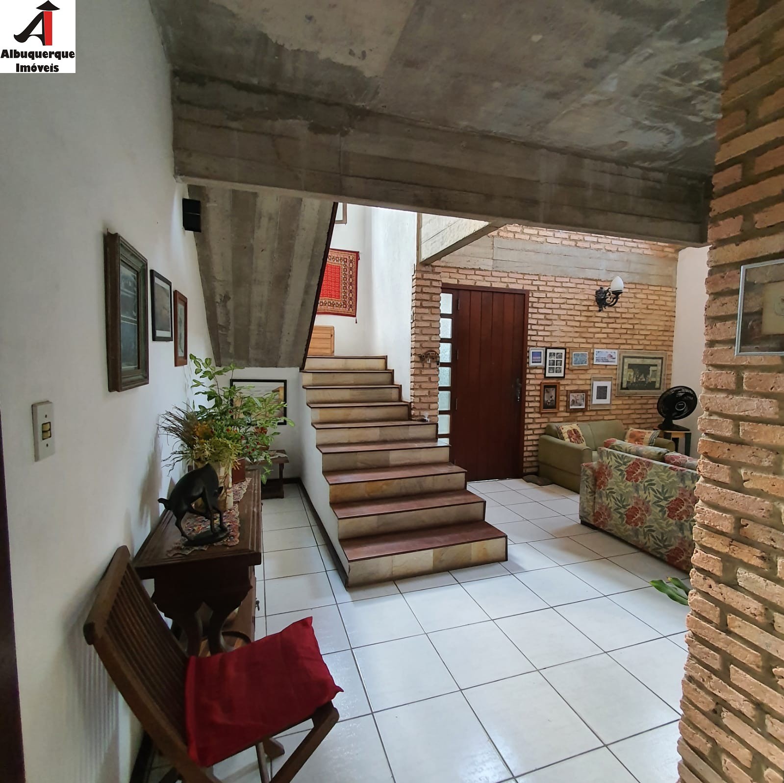 Casa à venda com 4 quartos, 1000m² - Foto 4