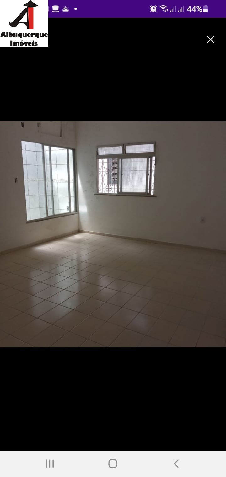 Casa à venda com 3 quartos, 320m² - Foto 3