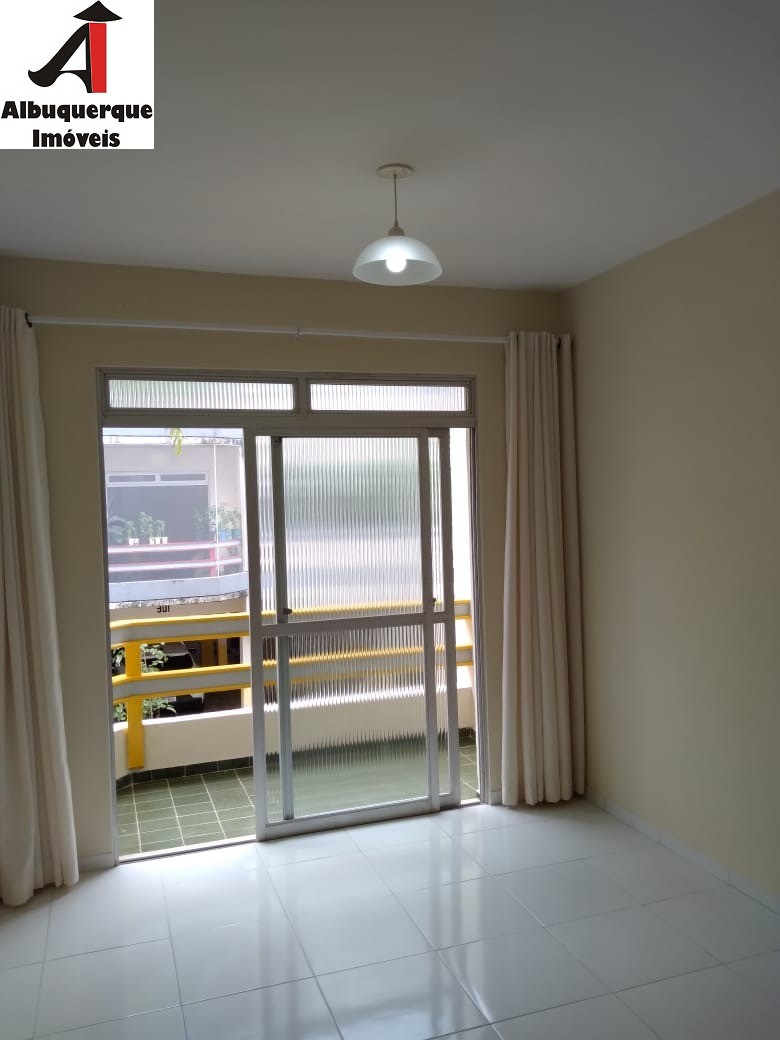 Apartamento à venda com 3 quartos, 86m² - Foto 3