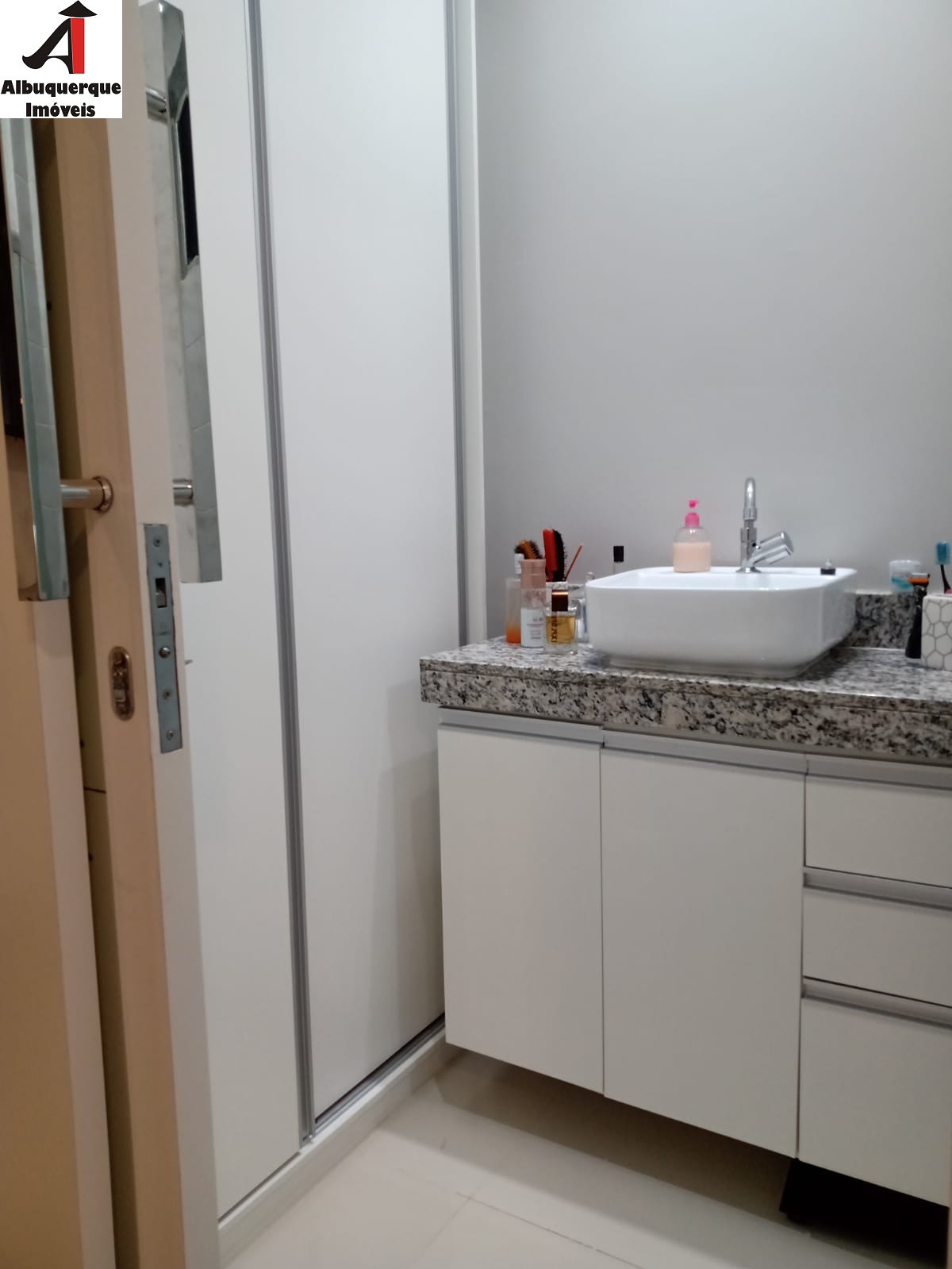 Apartamento à venda com 3 quartos, 80m² - Foto 15