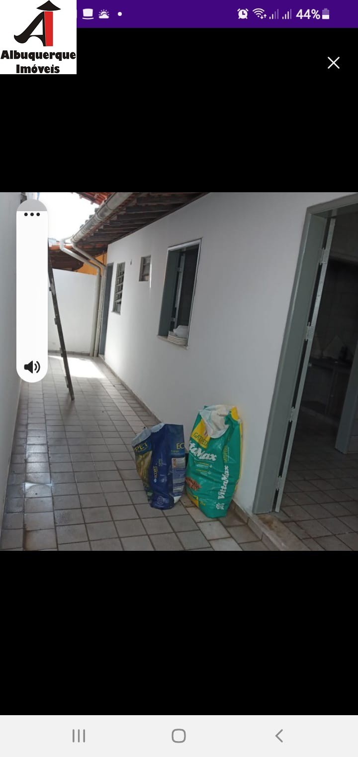 Casa à venda com 3 quartos, 320m² - Foto 8